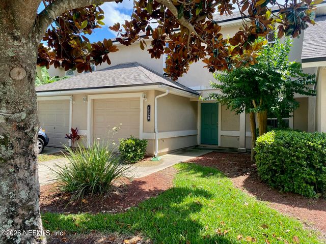1530 VINELAND Circle B, Fleming Island, FL 32003