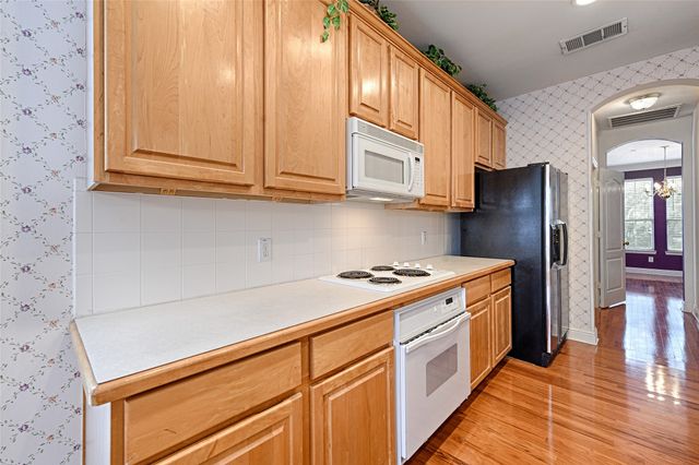 531 Southridge Way, Irving, TX 75063