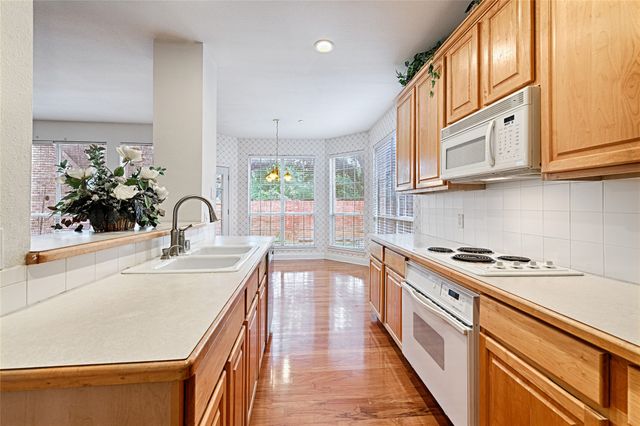 531 Southridge Way, Irving, TX 75063