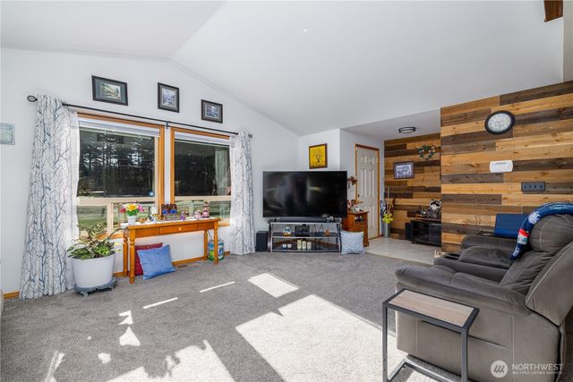 550 E Budd Drive, Shelton, WA 98584