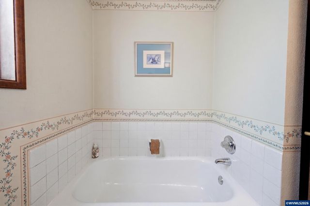 20130 SW 71st Av, Tualatin, OR 97062