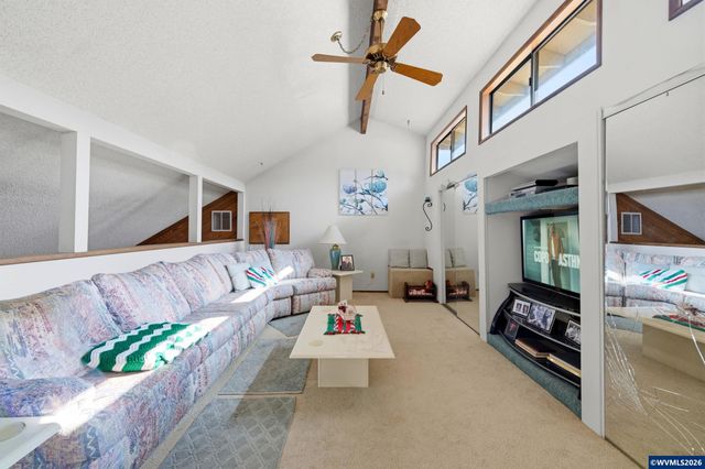 20130 SW 71st Av, Tualatin, OR 97062