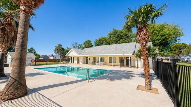 2101 Windflow Drive 56, Rosamond, CA 93560