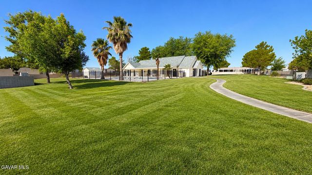 2101 Windflow Drive 56, Rosamond, CA 93560