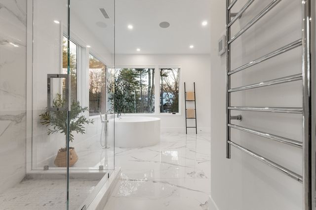 286 Country Dr, Weston, MA 02493