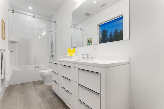 286 Country Dr, Weston, MA 02493