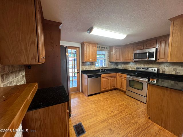 468 TAYLOR Avenue, Orange Park, FL 32065