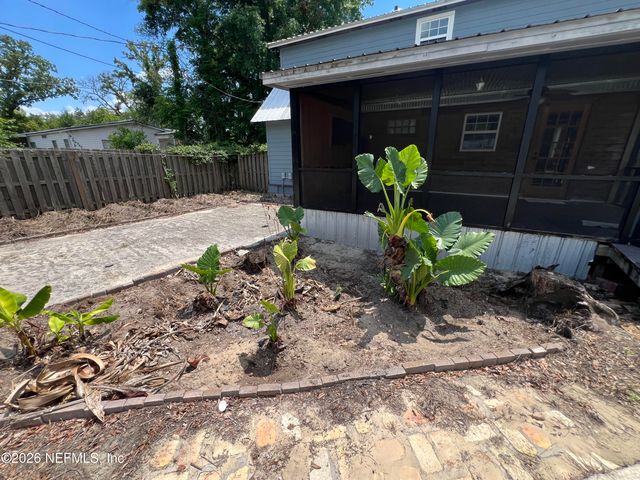 468 TAYLOR Avenue, Orange Park, FL 32065