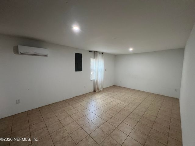 468 TAYLOR Avenue, Orange Park, FL 32065