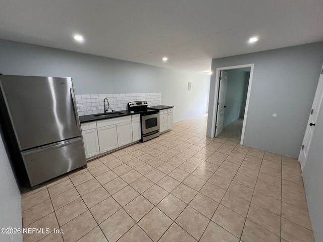468 TAYLOR Avenue, Orange Park, FL 32065
