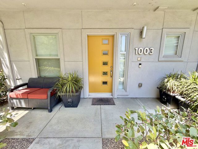 2753 Waverly Drive 1003, Los Angeles, CA 90039