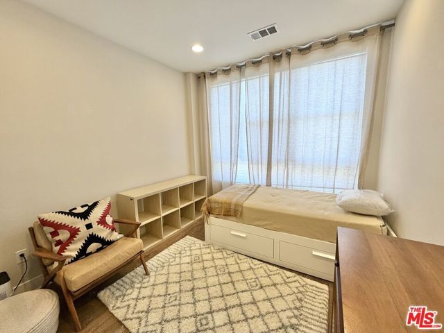 2753 Waverly Drive 1003, Los Angeles, CA 90039