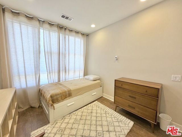 2753 Waverly Drive 1003, Los Angeles, CA 90039