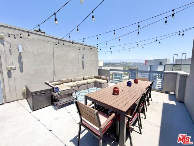 2753 Waverly Drive 1003, Los Angeles, CA 90039