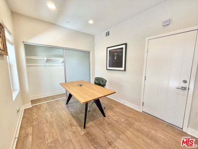 2753 Waverly Drive 1003, Los Angeles, CA 90039