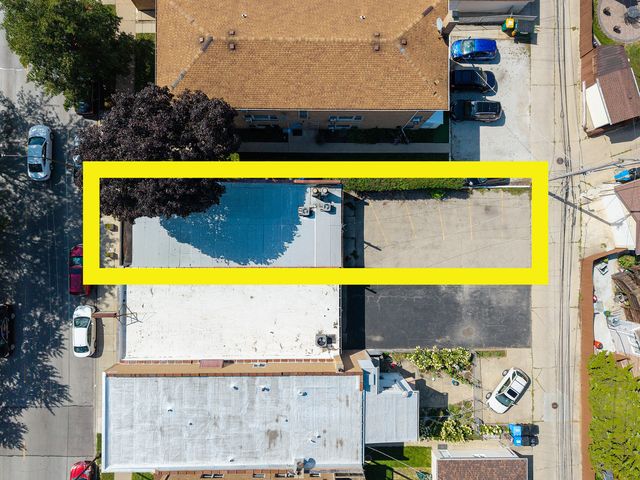 5918 W Higgins Avenue, Chicago, IL 60630