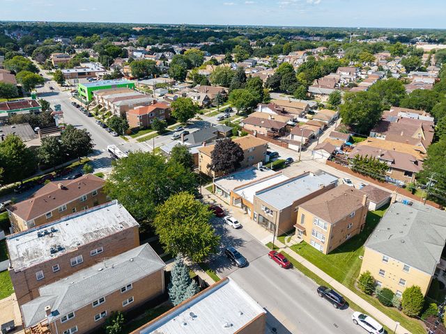 5918 W Higgins Avenue, Chicago, IL 60630