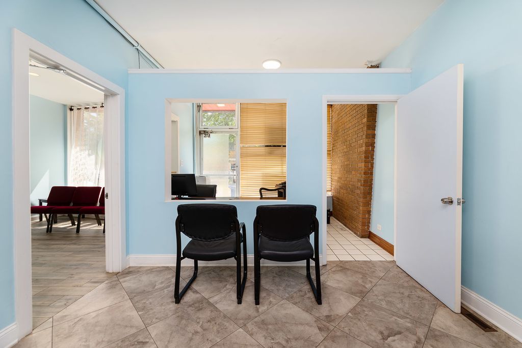 5918 W Higgins Avenue, Chicago, IL 60630 — photo 5