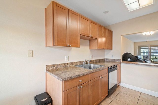 1031 Citrus Way 102-B, Delray Beach, FL 33445