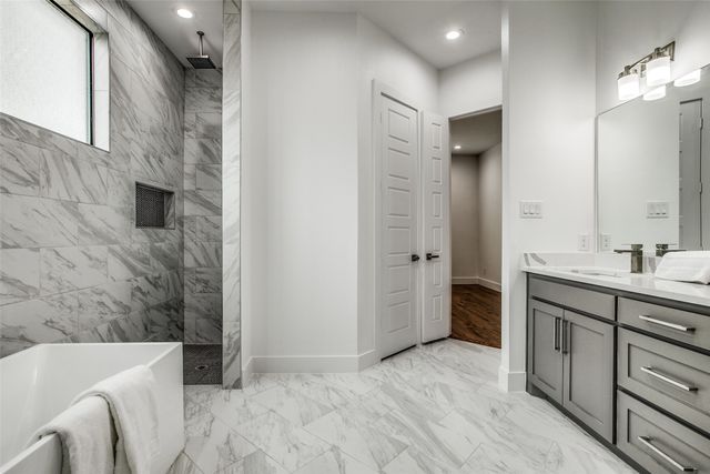 2042 Bickers Street, Dallas, TX 75212