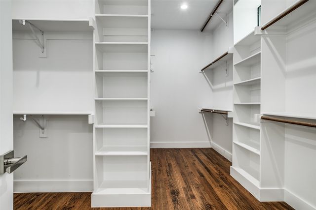 2042 Bickers Street, Dallas, TX 75212