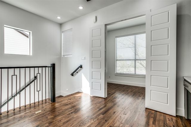 2042 Bickers Street, Dallas, TX 75212