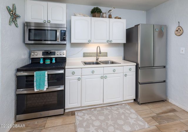 17 River Shore Drive, Ormond Beach, FL 32176