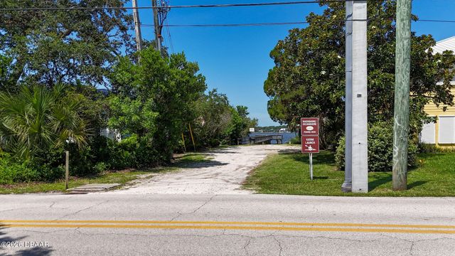 17 River Shore Drive, Ormond Beach, FL 32176