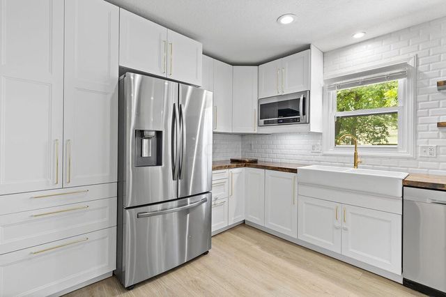 3197 Dunlavin Glen Road, Columbus, OH 43221