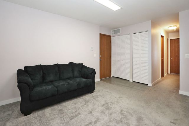 675 Greenfield Court C1, Bartlett, IL 60103