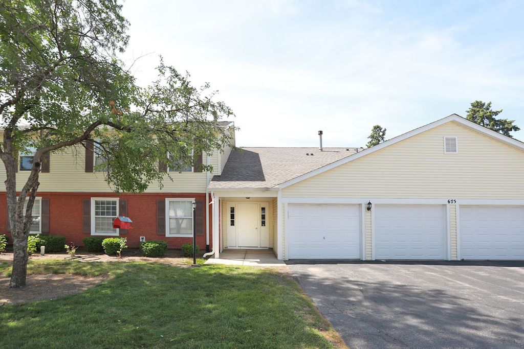 675 Greenfield Court C1, Bartlett, IL 60103
