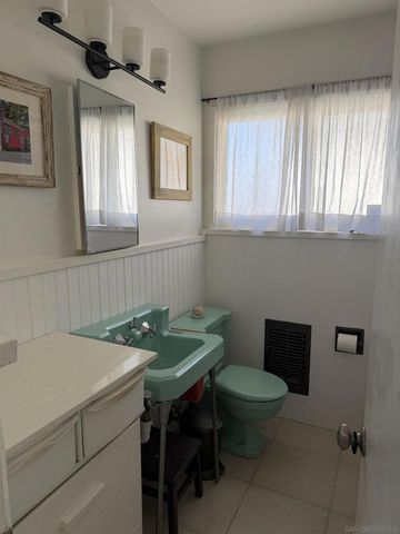 4927 29 Ocean Boulevard, San Diego, CA 92109