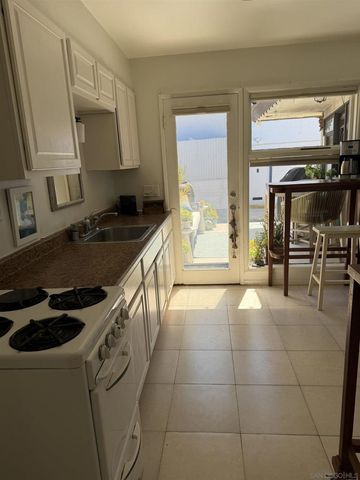 4927 29 Ocean Boulevard, San Diego, CA 92109