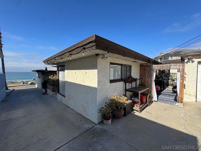 4927 29 Ocean Boulevard, San Diego, CA 92109