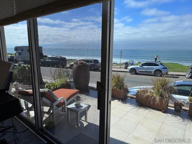 4927 29 Ocean Boulevard, San Diego, CA 92109