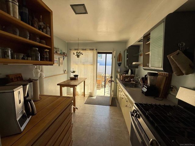 4927 29 Ocean Boulevard, San Diego, CA 92109