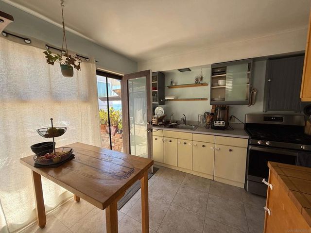 4927 29 Ocean Boulevard, San Diego, CA 92109