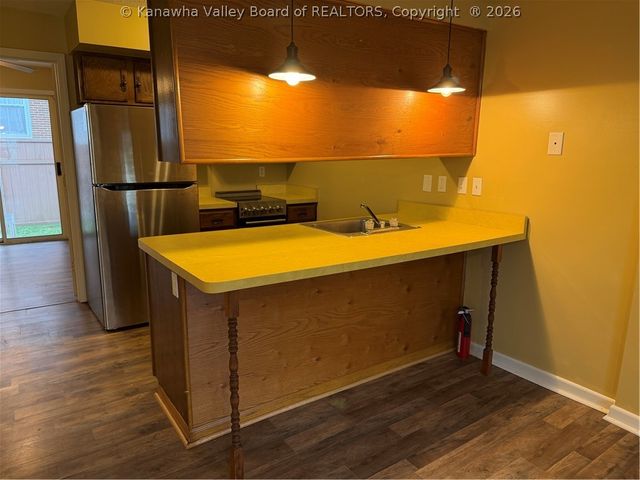 101 Elizabeth Street 3, Charleston, WV 25311