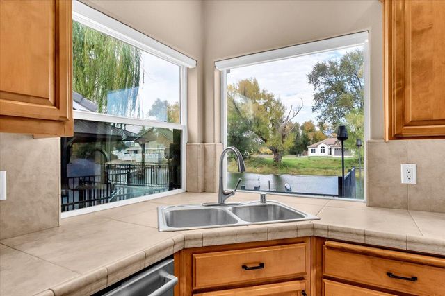 19130 Windward Way, Cottonwood, CA 96022