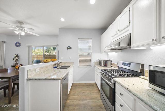 1838 Amberleaf Lane, Simi Valley, CA 93065