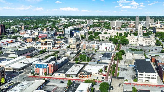 727 N Illinois Street 202, Indianapolis, IN 46204