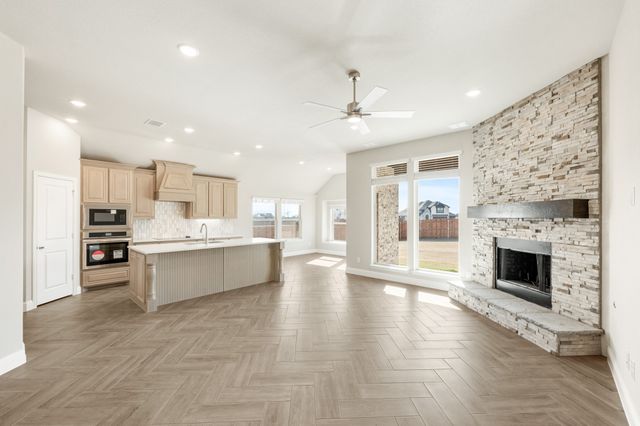 652 Sirius Drive, Waxahachie, TX 75165