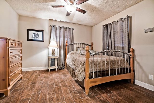 1 Woburn Lane, Bella Vista, AR 72715