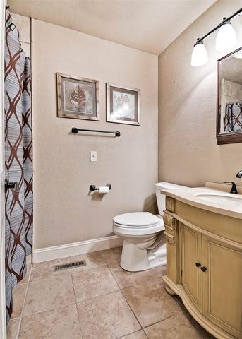 1 Woburn Lane, Bella Vista, AR 72715