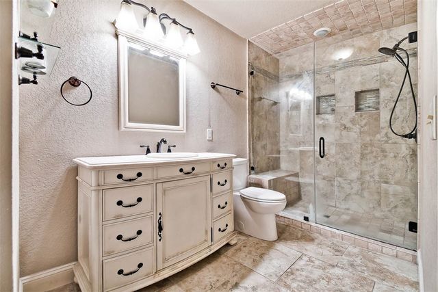 1 Woburn Lane, Bella Vista, AR 72715