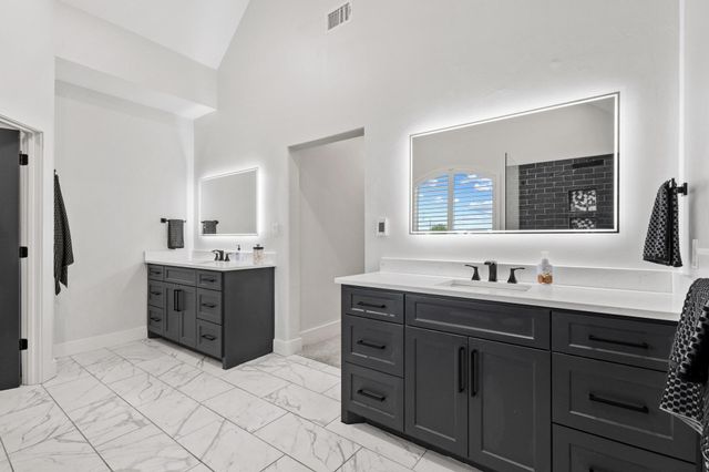 2214 Norwood Street, Sherman, TX 75092