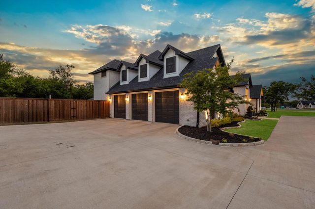 2214 Norwood Street, Sherman, TX 75092