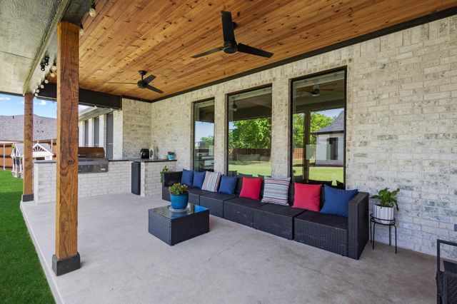 2214 Norwood Street, Sherman, TX 75092