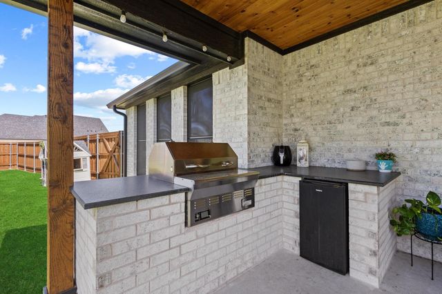 2214 Norwood Street, Sherman, TX 75092