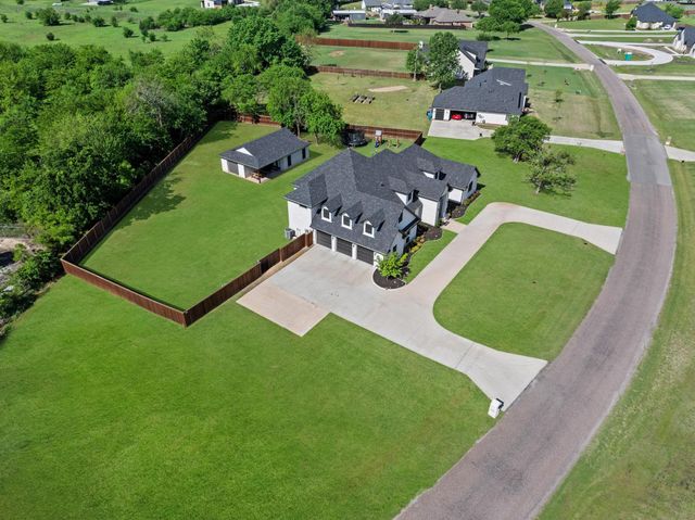 2214 Norwood Street, Sherman, TX 75092